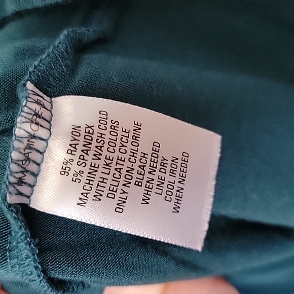 GNW Romantic Classy Stretchy Green Drape Neck Sleeveless Blouse 2X - Picture 5 of 6